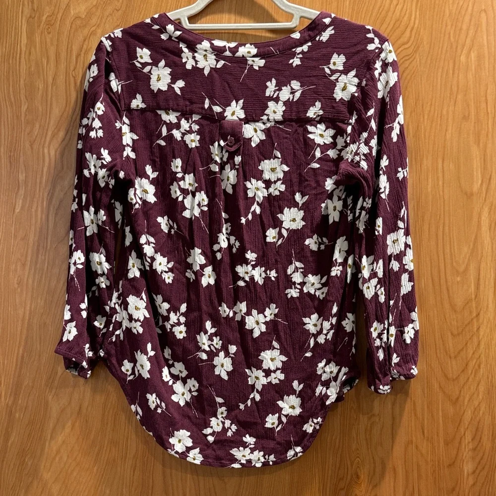 Market & Spruce Burgundy Floral Blouse - Picture 4 of 4